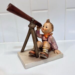 Vintage MJ Hummel Figurine Star Gazer 132 TMK 3 Mint